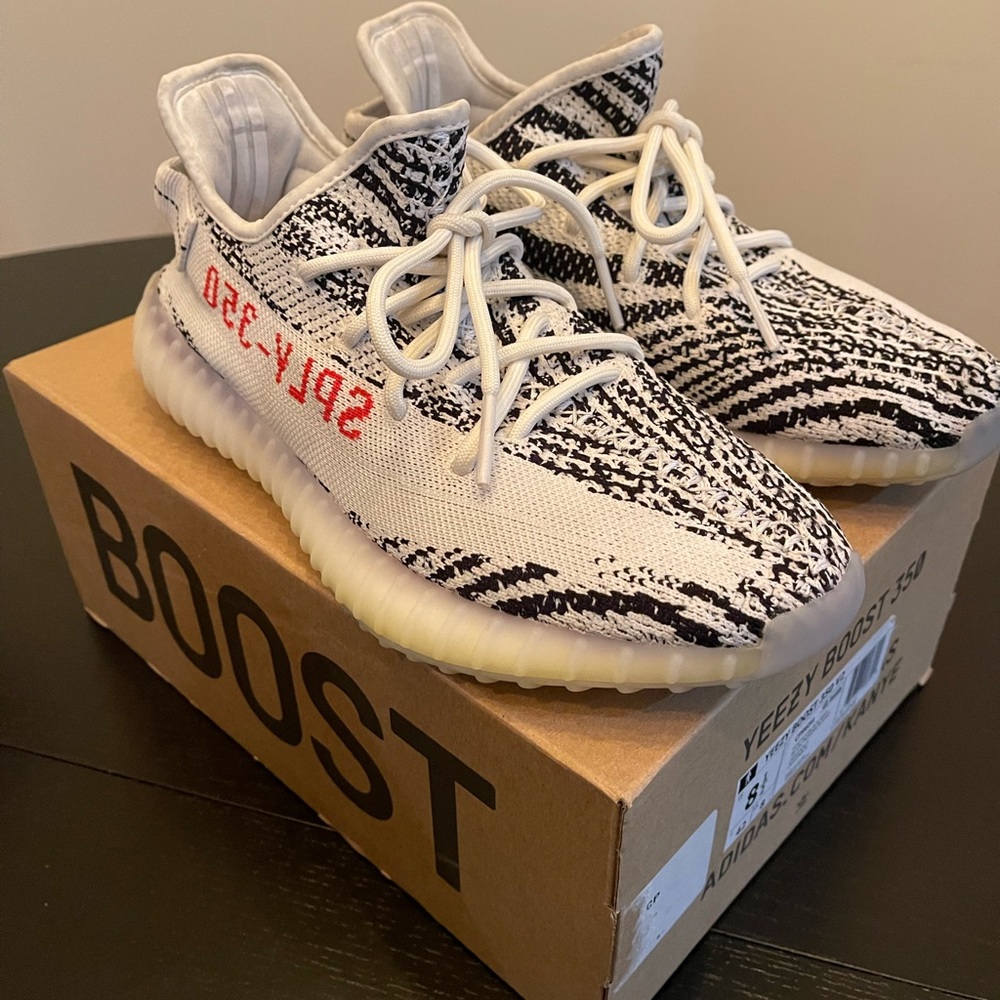 Adidas Yeezy boost 350 V2 Zebra white grey red size 8.5